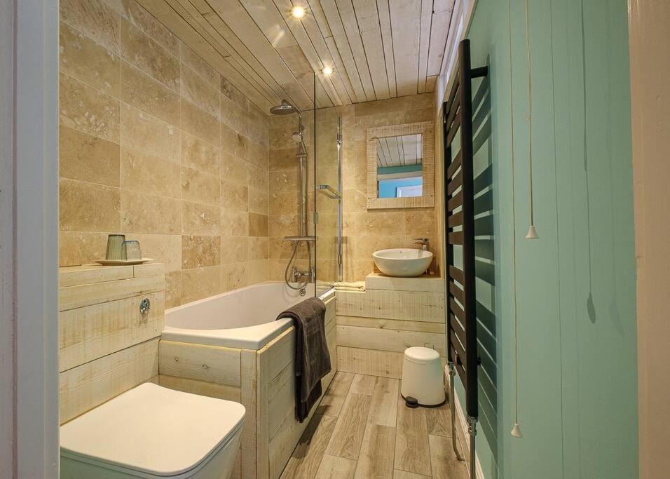 Вілла The Beach House-Devon- On The Beach- Sleeps 20 Ексмут Екстер'єр фото